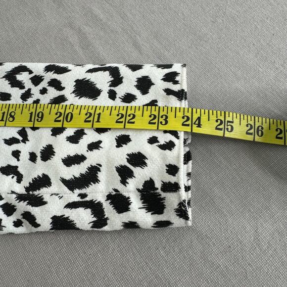 Neiman Marcus white leopard print jacket - Picture 10 of 11